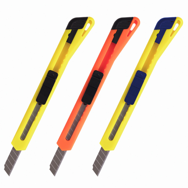 Нож универсальный BRAUBERG 9мм, фиксатор, цв.корп. ассорти, упак. с европодвесом, 230914