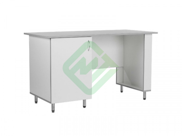 Стол для кабинета СКМ-Л-01 ЛАВКОР. Размеры: 1300*600*750мм