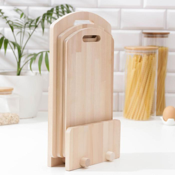 Набор разделочных досок на подставке с ручкой Доляна,3 шт (35×22 см; 32×20 см,31×18 см), массив бере