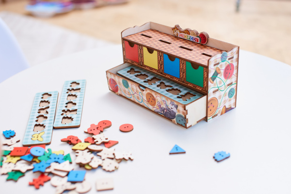 Волшебный комодик «Пуговки», 64 пуговки