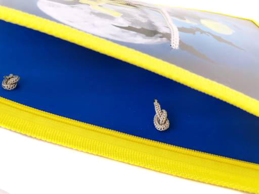 Папка школьная с ручками А4, ручки-шнурок 335/235/55 ТМ "Лимпопо" "Мото" арт. LPR0437